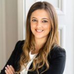 Anna Pickett Headshot